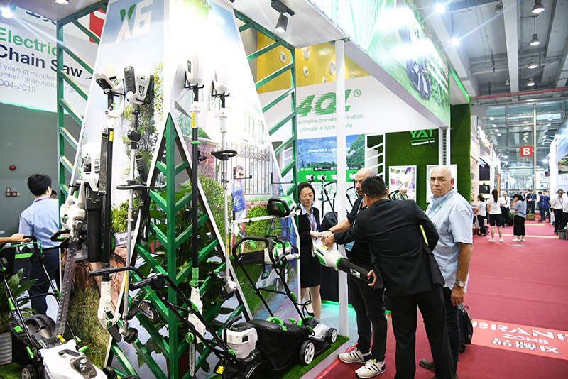 现场直击| 亚特广交会引爆全场 点燃羊城