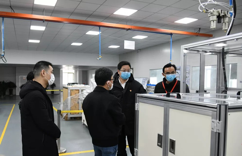 嘉兴市纪委书记张建明一行莅临亚特电器亲身指导企业疫情防控、复工复产