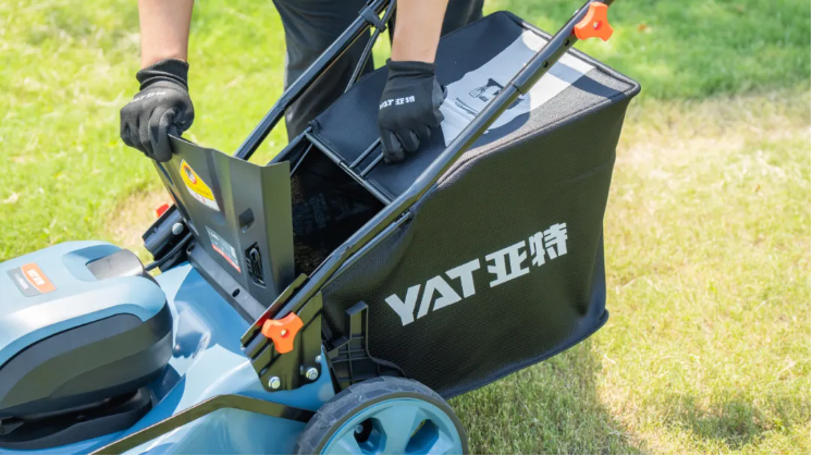 【新品推荐】草长纷飞绘盛夏，落英缤纷迎秋华——亚特40V DC割草机全新上市