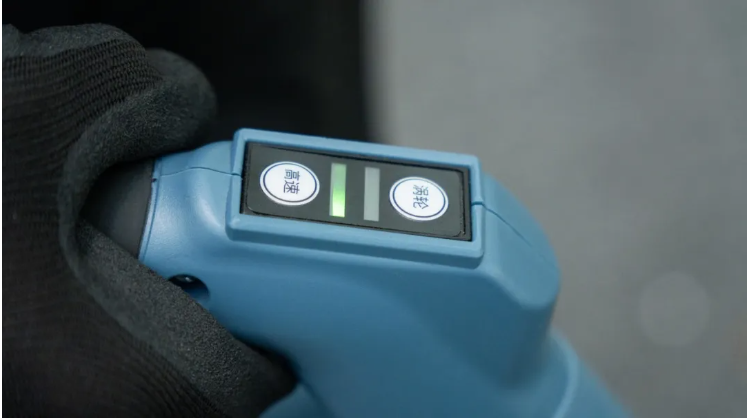 【新品推荐】枫红菊黄在林中，以风为笔绘秋光——亚特40V DC吹风机风雅上市